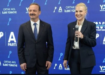 Merve Kır Müftüoğlu Anahtar Partisine katıldı.