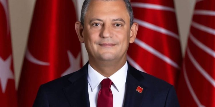 Özgür Özel’den Orta Doğu da yaşananlarla ilgili açıklamalarda bulundu