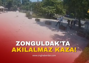 Zincirleme Kaza Kamerada: Cami Cemaati Son Anda Kurtuldu!